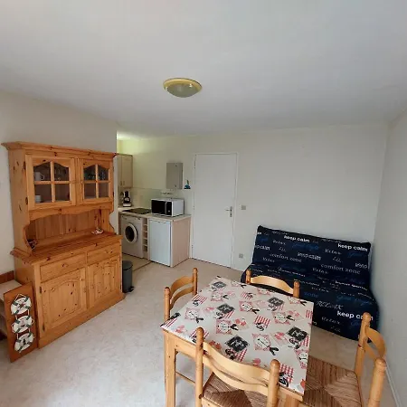 Apartment 2 Pieces A 300m De La Avec Balcon Ensoleille A - Fr-1-550-48 Saint-Georges-de-Didonne