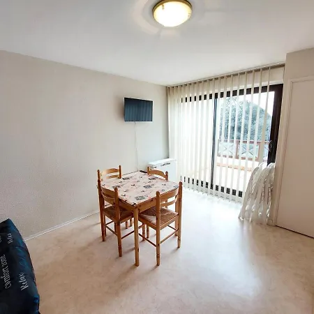 2 Pieces A 300m De La Avec Balcon Ensoleille A - Fr-1-550-48 *