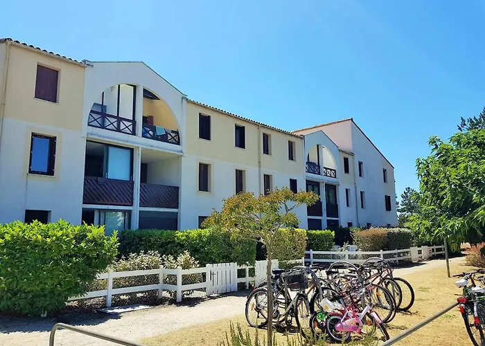 2 Pièces à 300m De La Avec Balcon Ensoleillé à - Fr-1-550-48